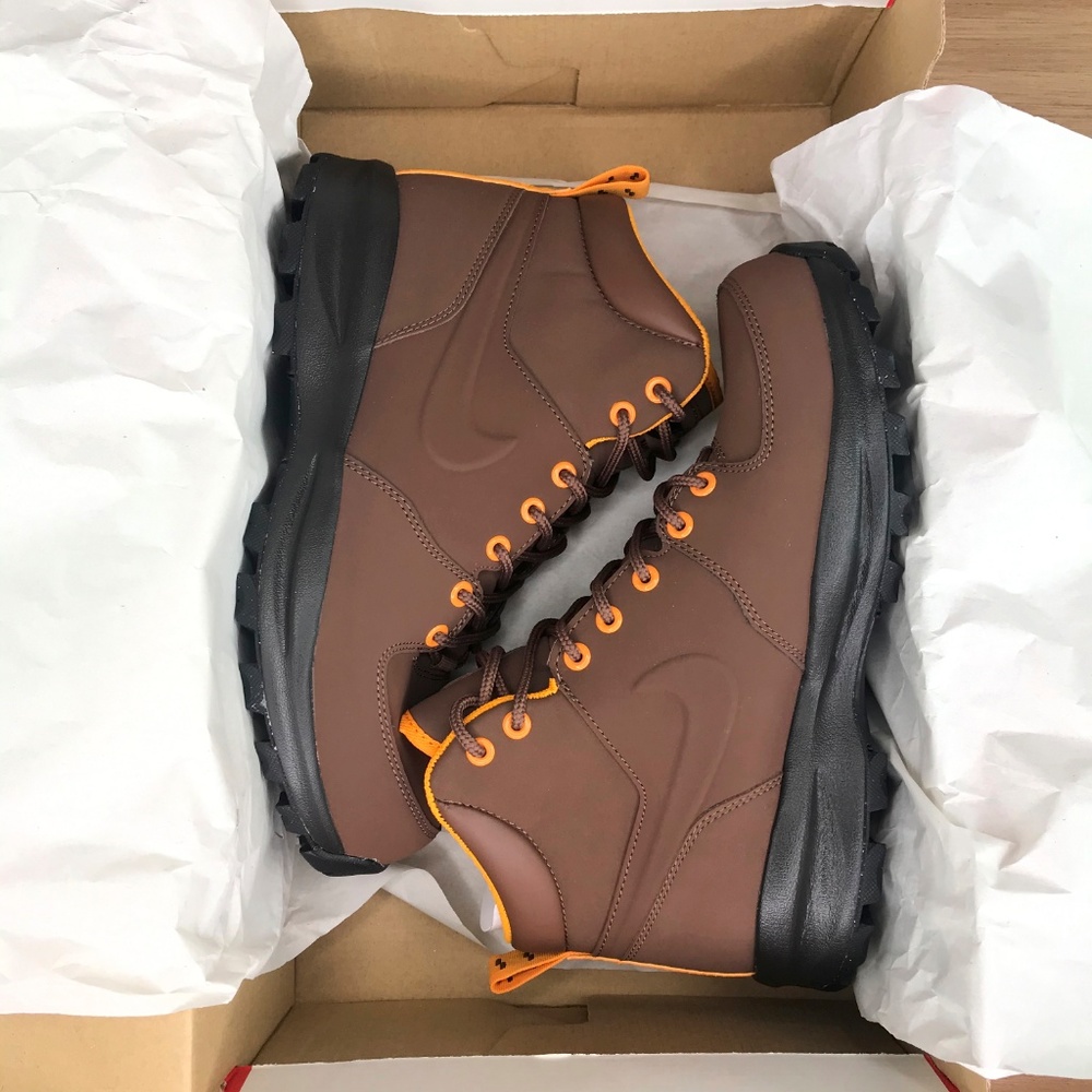 NIB Nike Manoa Leather Boots - Picture 7 of 8